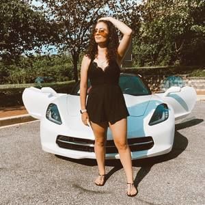 Meet your Posher, Michelle